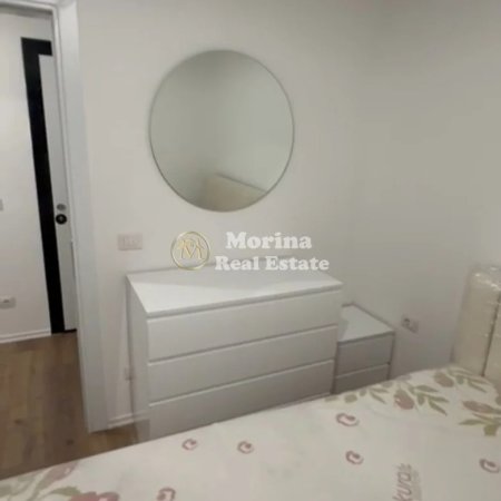 Tirane, jepet me qera apartament 1+1 Kati 7, 60 m² 450 € (Rruga 5 Maji)