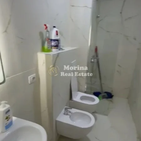 Tirane, jepet me qera apartament 1+1 Kati 7, 60 m² 450 € (Rruga 5 Maji)