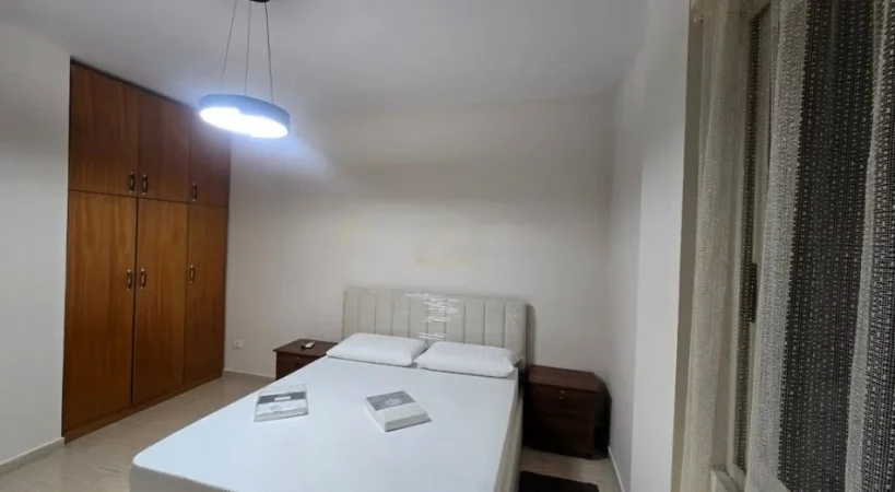 Tirane, jepet me qera apartament 1+1 Kati 5, 90 m² 700 € (rruga e elbasanit)