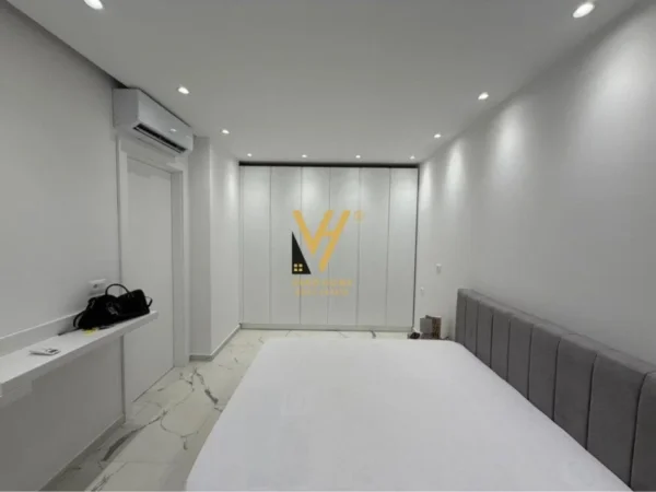 Tirane, jepet me qera apartament 1+1+Ballkon Kati 6, 70 m² 760 € (ZOGU I ZI)