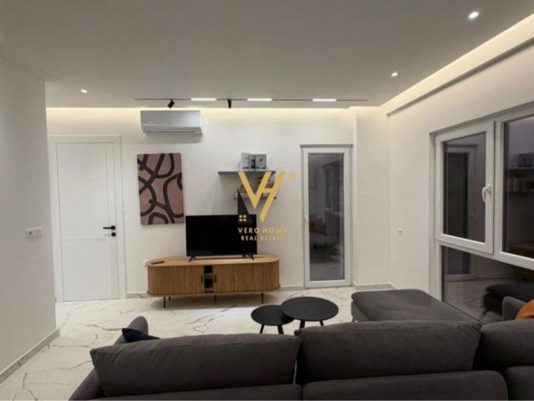 Tirane, jepet me qera apartament 1+1+Ballkon Kati 6, 70 m² 760 € (ZOGU I ZI)