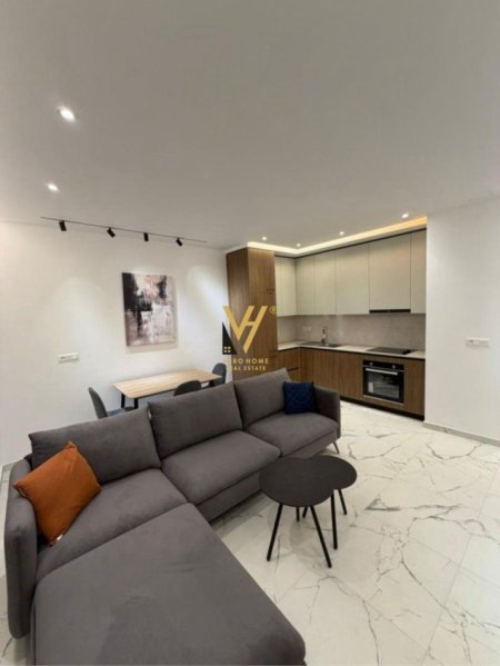 Tirane, jepet me qera apartament 1+1+Ballkon Kati 6, 70 m² 760 € (ZOGU I ZI)