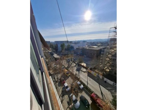 Tirane, shitet 1+1 Kati 5, 72 m² 85.000 € (Kamez)