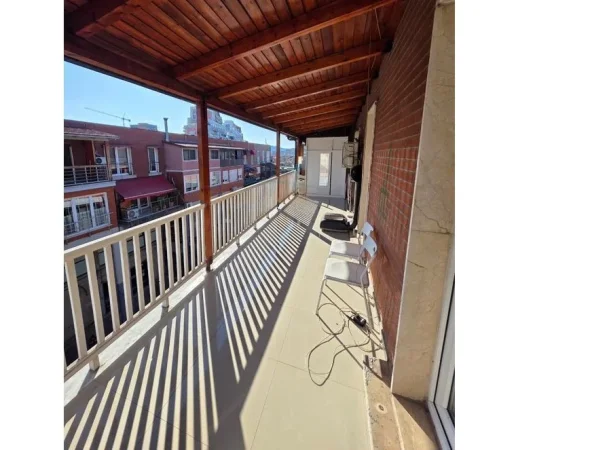 Tirane, shitet apartament 3+1 Kati 2, 149 m² 300.000 € (Blloku Gintash)