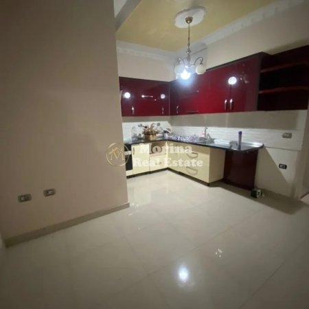 Tirane, jepet me qera garsonier Kati 2, 40 m² 280 € (Rruga 5 Maji)