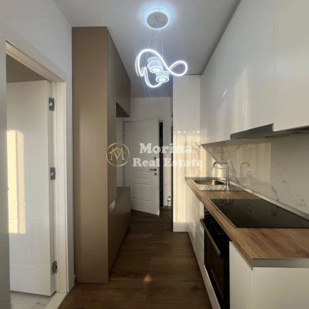 Tirane, jepet me qera garsonier Kati 8, 35 m² 500 € (Rruga e Kosovareve)