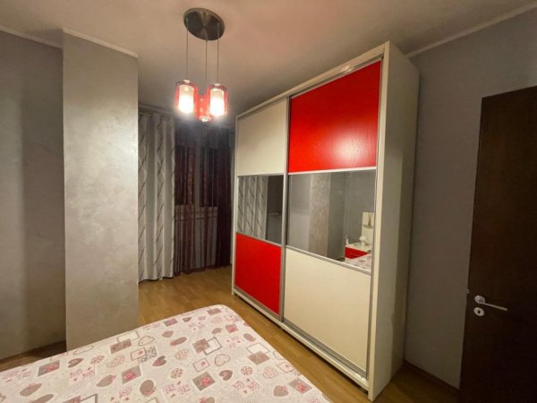Tirane, jepet me qera apartament 2+1+Ballkon Kati 6, 120 m² 700 € (Xhamllik/Rr.Xhanfize Keko)