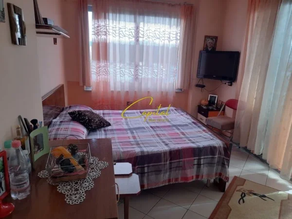 Tirane, shitet apartament 2+1 Kati 8, 80 m² 120.000 € (YZBERISHT)