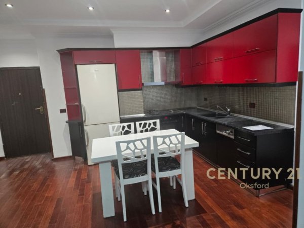 Tirane, shes apartament 2+1+Aneks+Ballkon Kati 1, 124 m² 372.000 € 