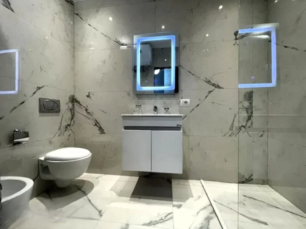 Tirane, jepet me qera apartament 1+1 Kati 2, 72 m² 850 € (rruga e kosovarve)