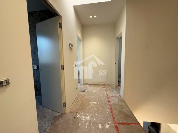 Tirane, jepet me qera Vile 2 Katshe , 185 m² 4.000 € (“GREEN VALLEY” REZIDENCE, PËRBALLË LIQENIT ARTIFICIAL)