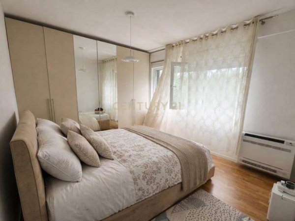 Tirane, shes apartament 3+1+Aneks+Ballkon , 139 m² 335.000 € 