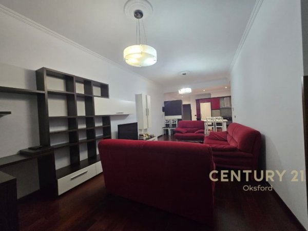 Tirane, shes apartament 2+1 Kati 1, 124 m² 372.000 € (Rruga e Kosovareve)