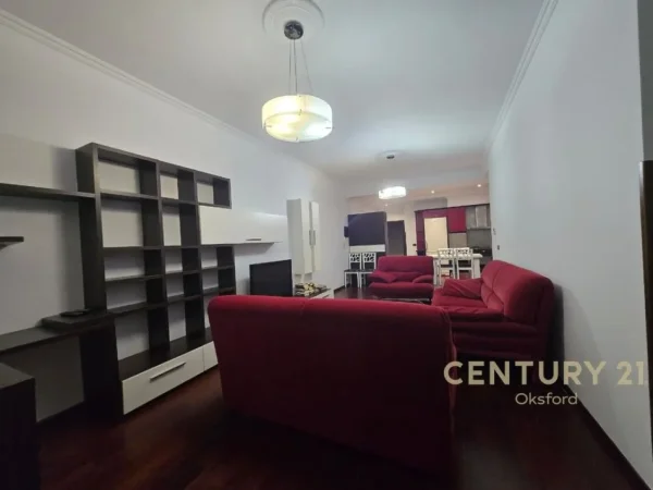 Tirane, shes apartament 2+1 Kati 1, 124 m² 372.000 € (Rruga e Kosovareve)