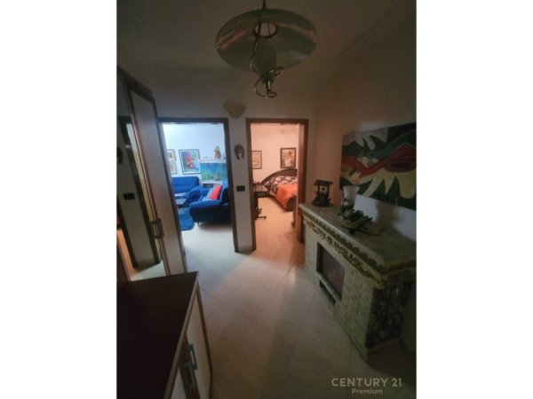 Tirane, shes apartament 3+1+Aneks+Ballkon Kati 0, 106 m² 250.000 € 
