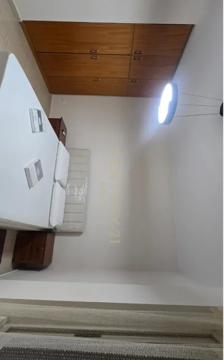 Tirane, jepet me qera apartament 1+1 Kati 5, 90 m² 700 € 