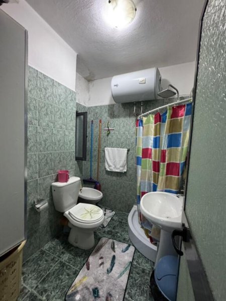 Apartament 2+1 me qira  (MEDRESEJA) 450 €