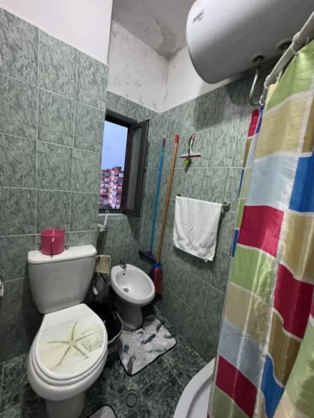 Apartament 2+1 me qira  (MEDRESEJA) 450 €