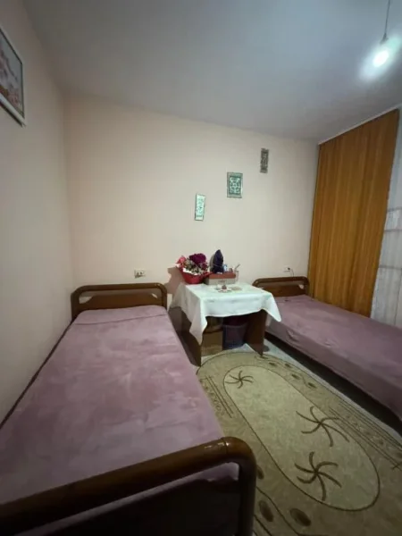 Apartament 2+1 me qira  (MEDRESEJA) 450 €