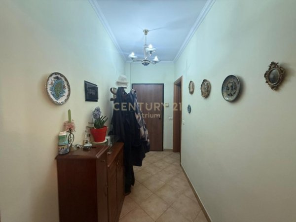 Tirane, shes apartament 2+1+Aneks+Ballkon Kati 3, 103 m² 298.000 € 