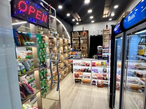 Tirane, shitet ambjent biznesi Kati 0, 24 m² 