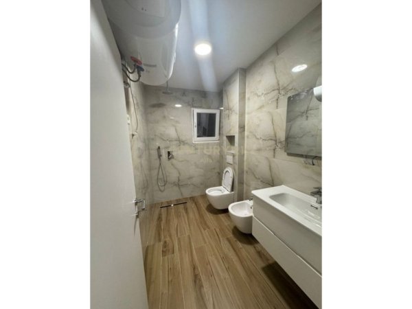 Tirane, shes Vile 3 Katshe Kati 3, 400 m² 769.000 € 