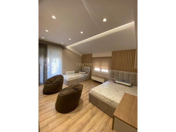 Tirane, shes apartament 3+1+Aneks+Ballkon Kati 4, 150 m² 350.000 € (Rezidenca Platea)