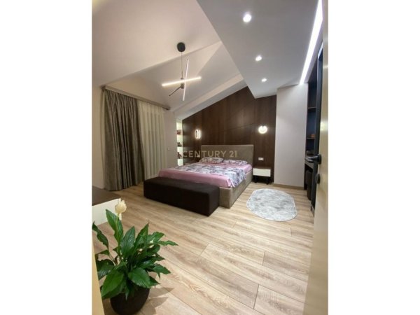 Tirane, shes apartament 3+1+Aneks+Ballkon Kati 4, 150 m² 350.000 € (Rezidenca Platea)