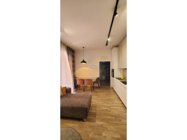 Tirane, jepet me qera apartament 1+1 Kati 8, 66 m² 450 € (Kompleksi Mangalem , ALIDEMI)