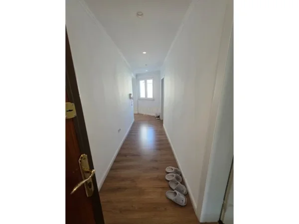 Tirane, shes apartament Kati 2, 170 m² 220.000 € (Tv)
