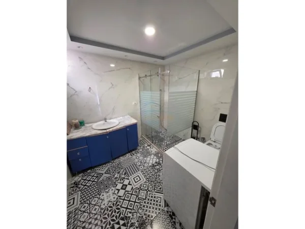 Tirane, shitet apartament Dublex Kati 2, 150 m² 300.000 € (BLLOKU GINTASH , LAPRAKE)