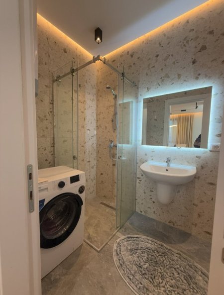 Tirane, jepet me qera nga Pronari, pa-komision apartament 1+1+Aneks+Ballkon Kati 4, 75 m² 580 € (bulevardi i ri)