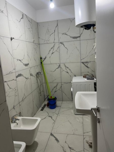 Tirane, shitet apartament 1+1 Kati 1, 58 m² 81.600 € (UNIVERS CITY)