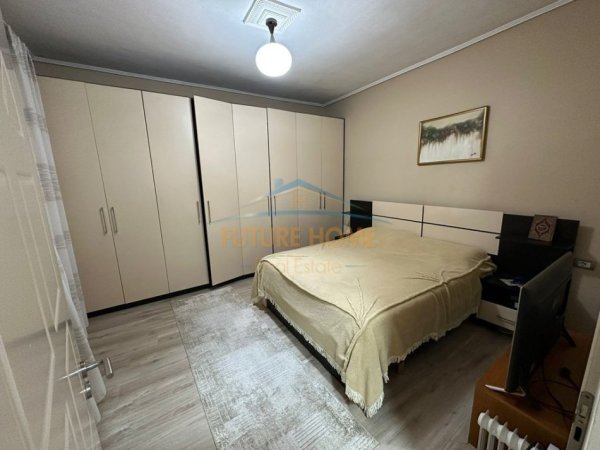 Tirane, jepet me qera apartament 2+1 , 101 m² 800 € 