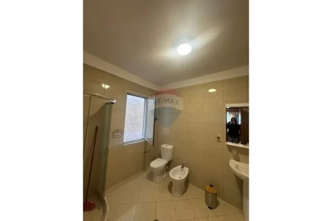 Tirane, jepet me qera apartament 1+1 Kati 6, 74 m² 530 € (Rruga Don Bosko)
