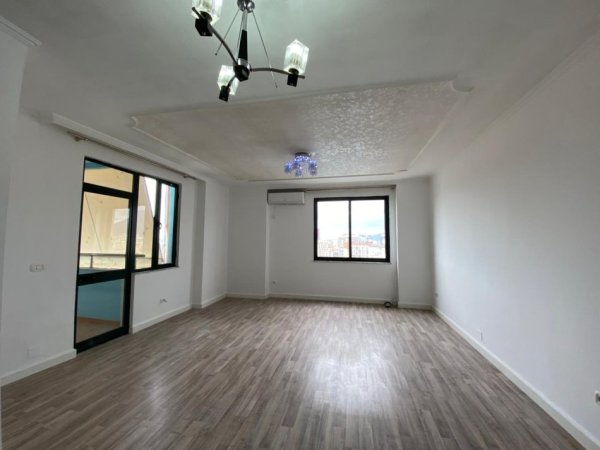 Tirane, jepet me qera apartament , 143 m² 1.200 € (Ekspozita)