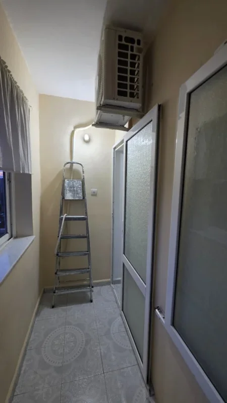 Lushnje, shitet apartament 1+1+Ballkon Kati 5, 54 m² 