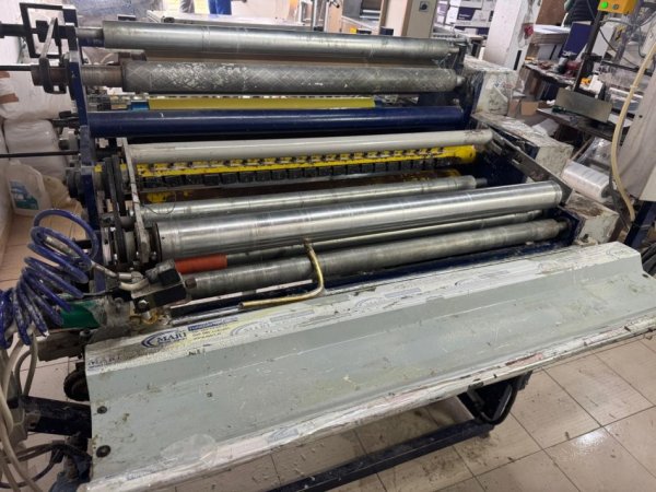 Durres,  SUPER SUPER OKAZION!!!! LINJE prodhimi  Makineri pecete buzesh me logim 1 ngjyre  33cm 1 fije 14000 euro  ,  makineri letre termike 5000 euro , makiinei letre higjenike dhe te rrumbullakta 18000 euro