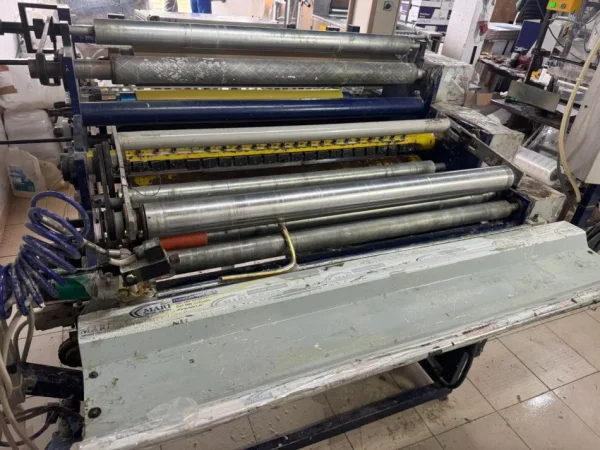 Durres,  SUPER SUPER OKAZION!!!! LINJE prodhimi  Makineri pecete buzesh me logim 1 ngjyre  33cm 1 fije 14000 euro  ,  makineri letre termike 5000 euro , makiinei letre higjenike dhe te rrumbullakta 18000 euro