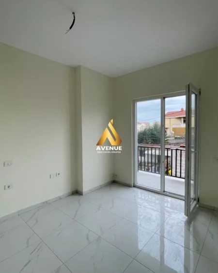Tirane, jepet me qera apartament 1+1+Ballkon Kati 1, 65 m² 450 € (BULEVARDI BLU)