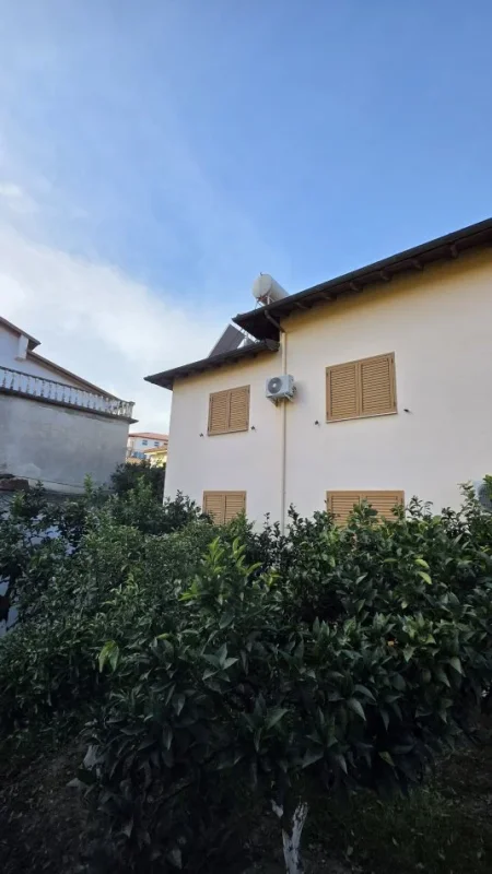 Lushnje, shitet Vile 2 Katshe Kati 0, 581 m² 200.000 € 