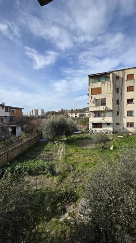 Lushnje, shitet truall , 780 m² 120.000 € 