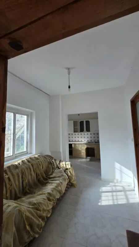 Lushnje, shitet truall , 780 m² 120.000 € 