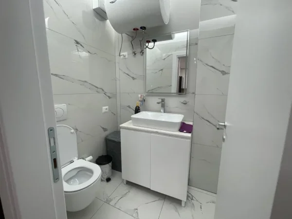 Tirane, shitet apartament 1+1+Ballkon Kati 1, 58 m² 110.000 € (Kompleksi Tom Doshi)