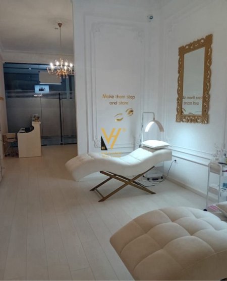 Tirane, jepet me qera zyre Kati 1, 80 m² 1.100 € (GARDEN BUILDING)