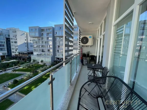 Tirane, jepet me qera ambjent biznesi Kati 3, 130 m² 1.500 € (Komuna e Parisit)