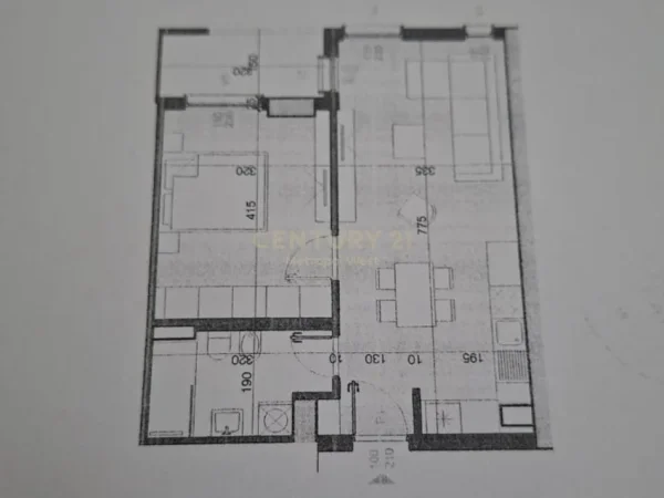 Tirane, jepet me qera ambjent biznesi Kati 3, 66 m² 500 € (Qsut)