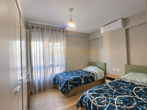 Tirane, jepet me qera apartament 2+1+Ballkon Kati 8, 108 m² 1.350 € (MYSLYM SHYRI)