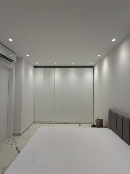 Tirane, jepet me qera apartament 1+1 Kati 6, 70 m² 780 € (zogu zi)