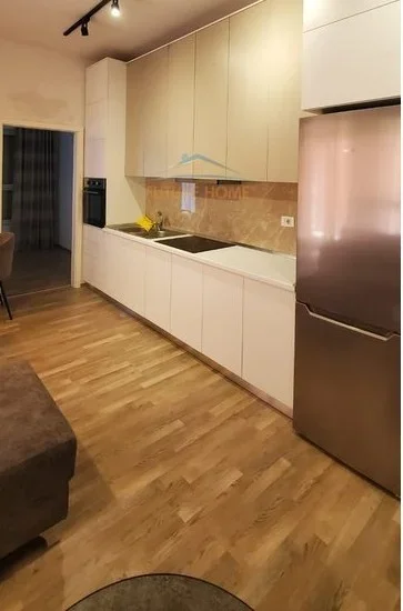 Tirane, jepet me qera apartament 1+1 Kati 8, 66 m² 450 € (Kompleksi Mangalem)